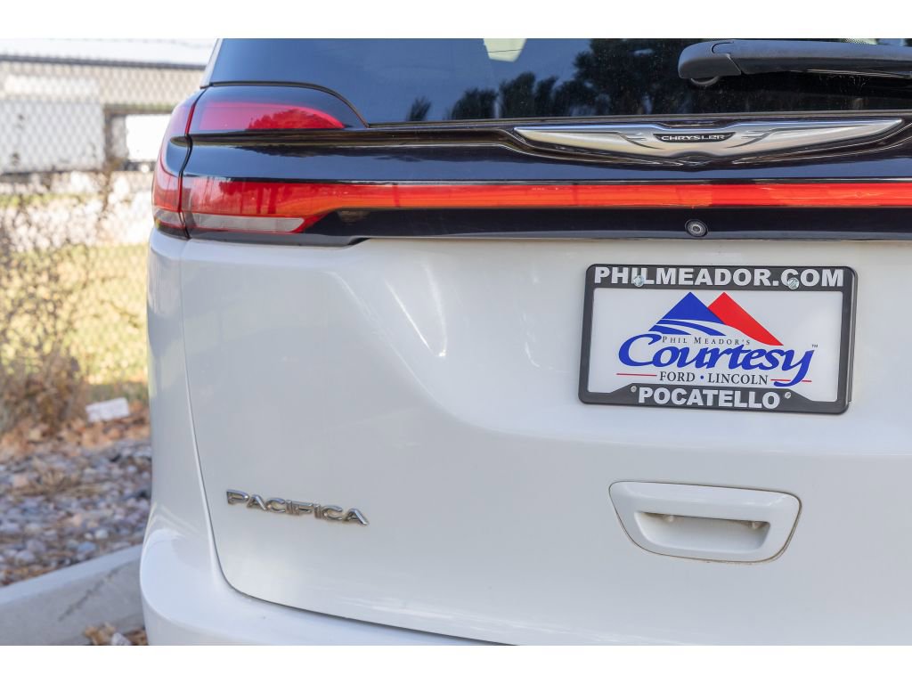 Used 2021 Chrysler Pacifica Limited w/ Premium & Safety Sphere Group image 31