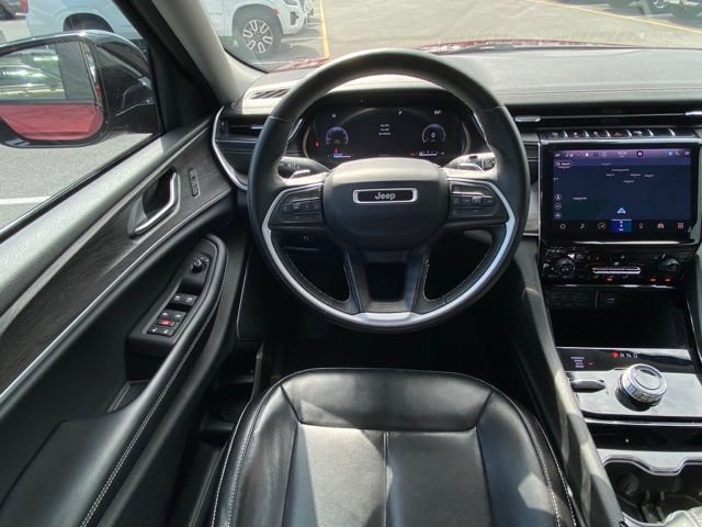 Used 2022 Jeep Grand Cherokee Limited image 28