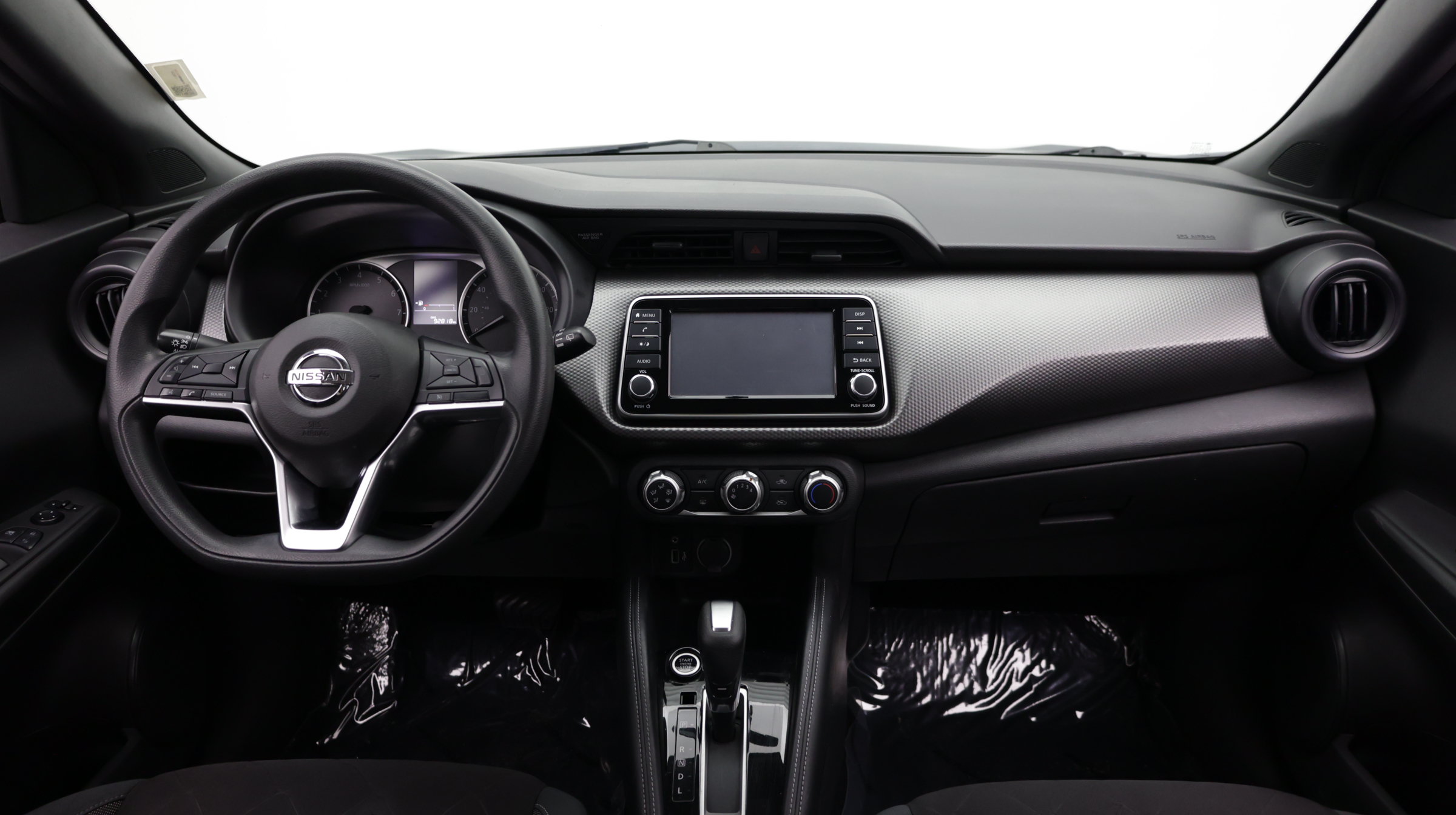 Used 2019 Nissan Kicks S FWD image 29