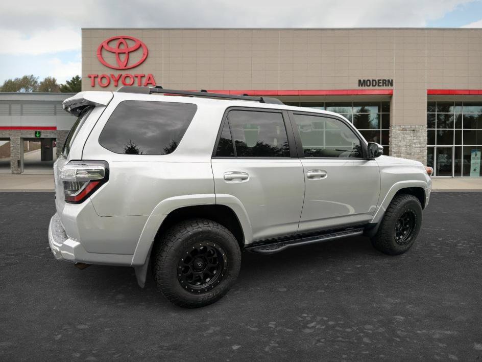 Used 2016 Toyota 4Runner Trail Premium AWD/4WD image 5