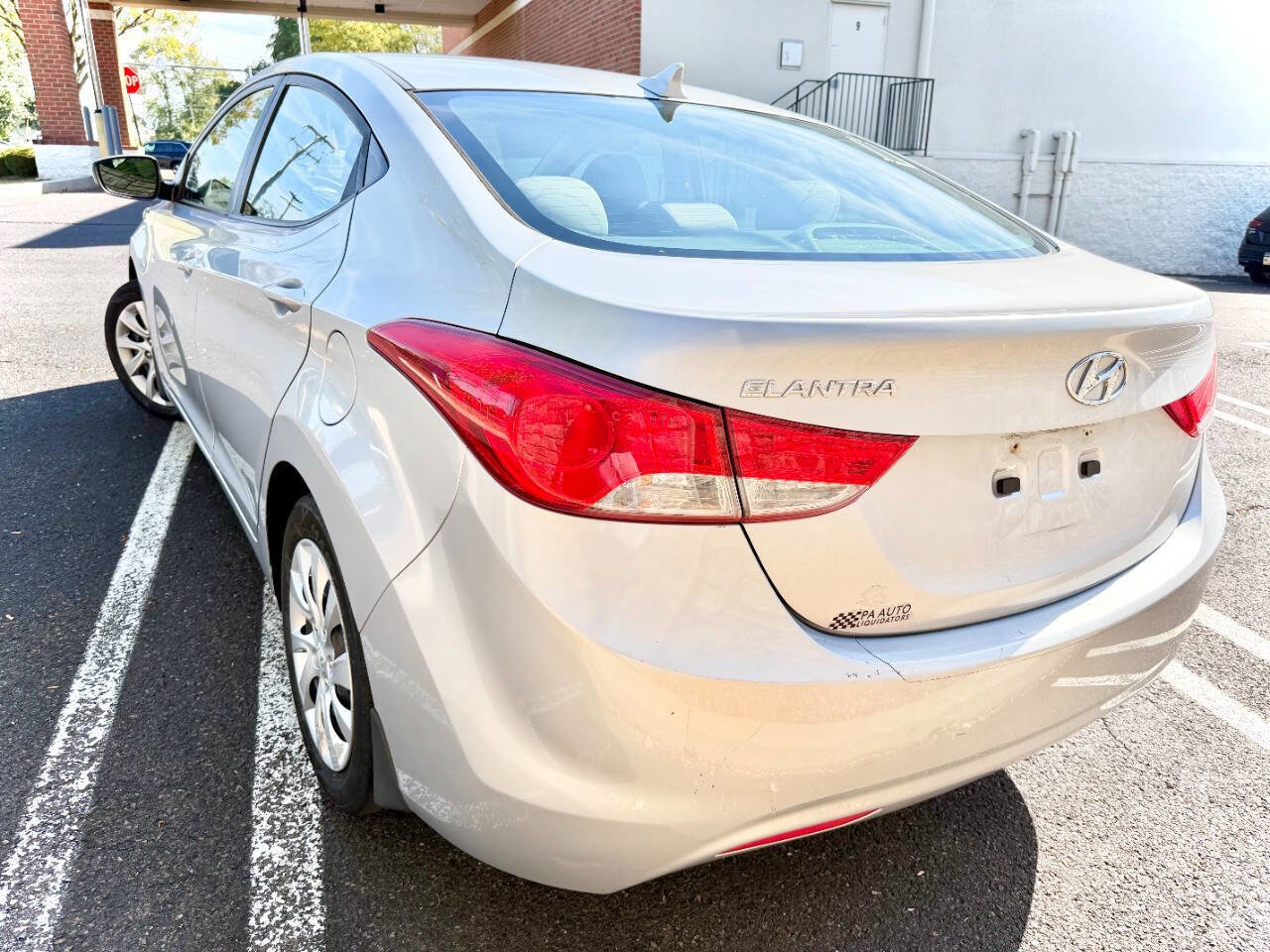 Used 2012 Hyundai Elantra GLS image 14