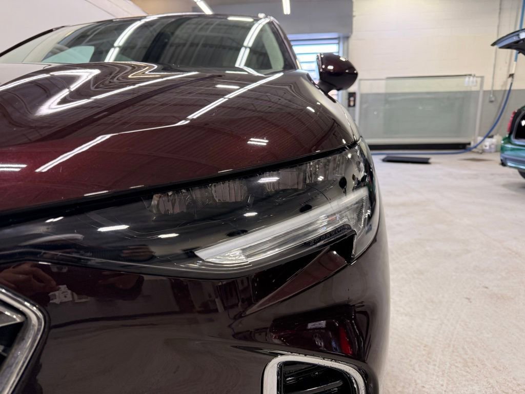 Used 2022 Buick Envision Avenir w/ Safety Package image 9