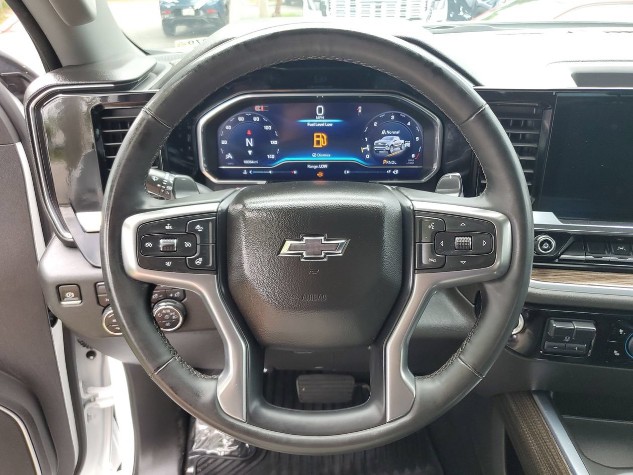 Used 2025 Chevrolet Silverado 1500 RST AWD/4WD image 22