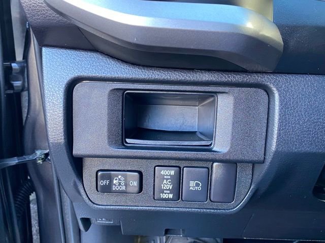 Used 2018 Toyota Tacoma Limited image 24