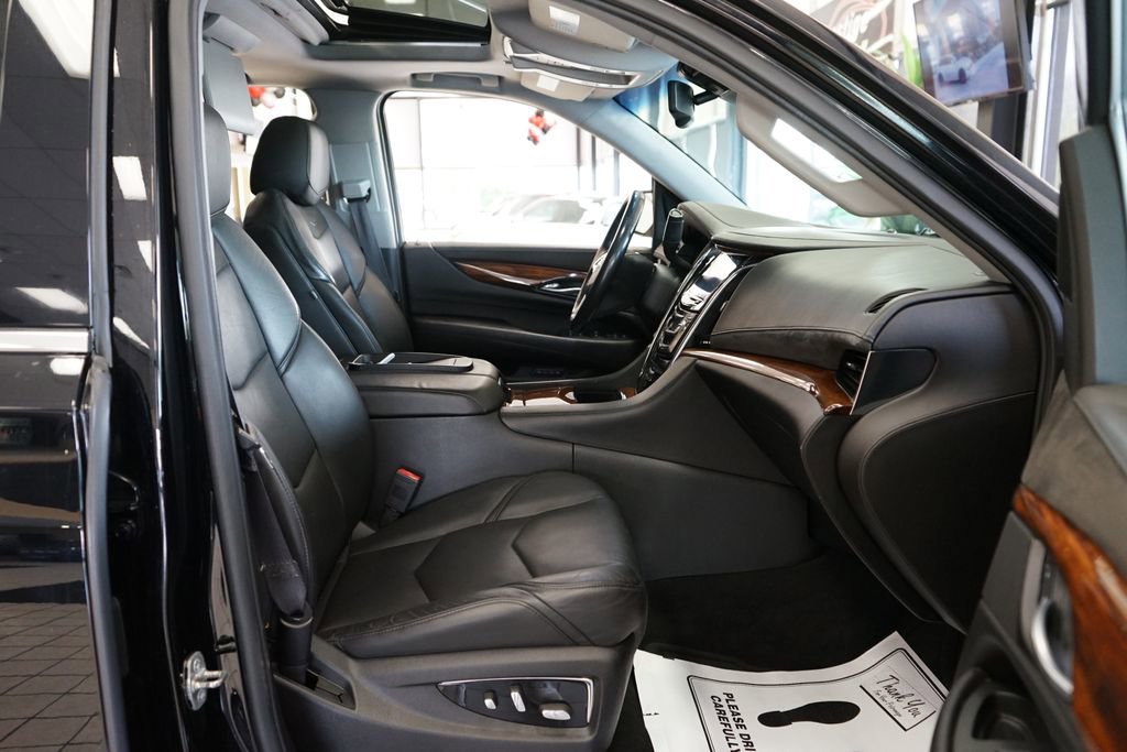 Used 2015 Cadillac Escalade Premium AWD/4WD image 50