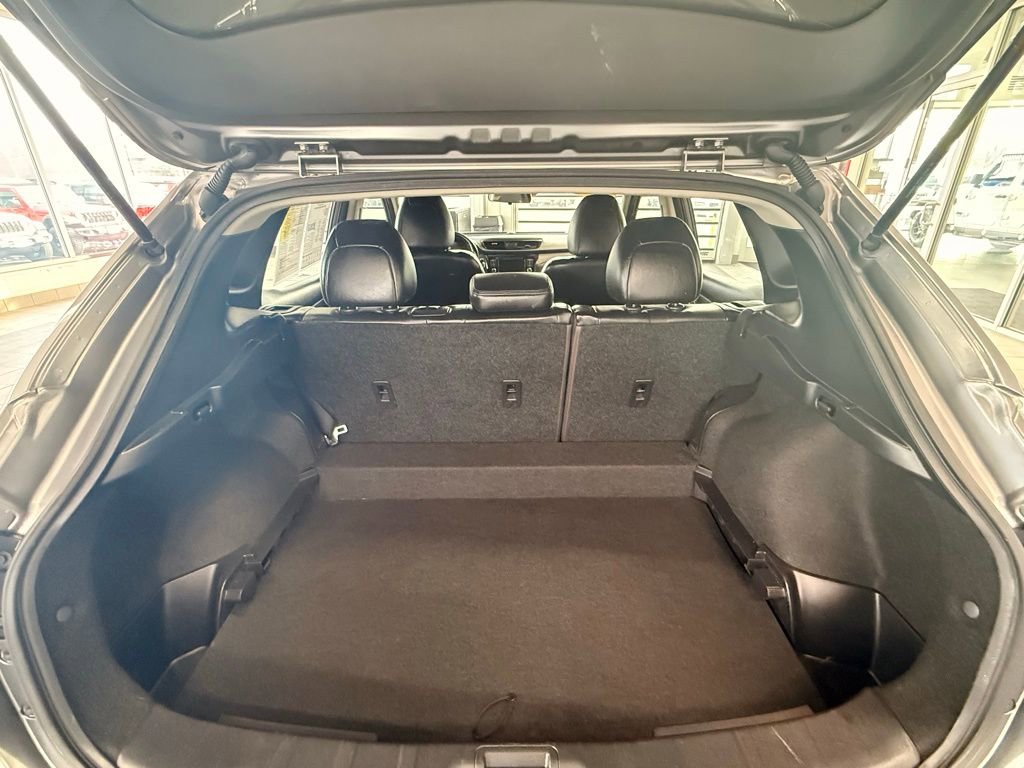 Used 2020 Nissan Rogue Sport SV w/ Technology Package image 11