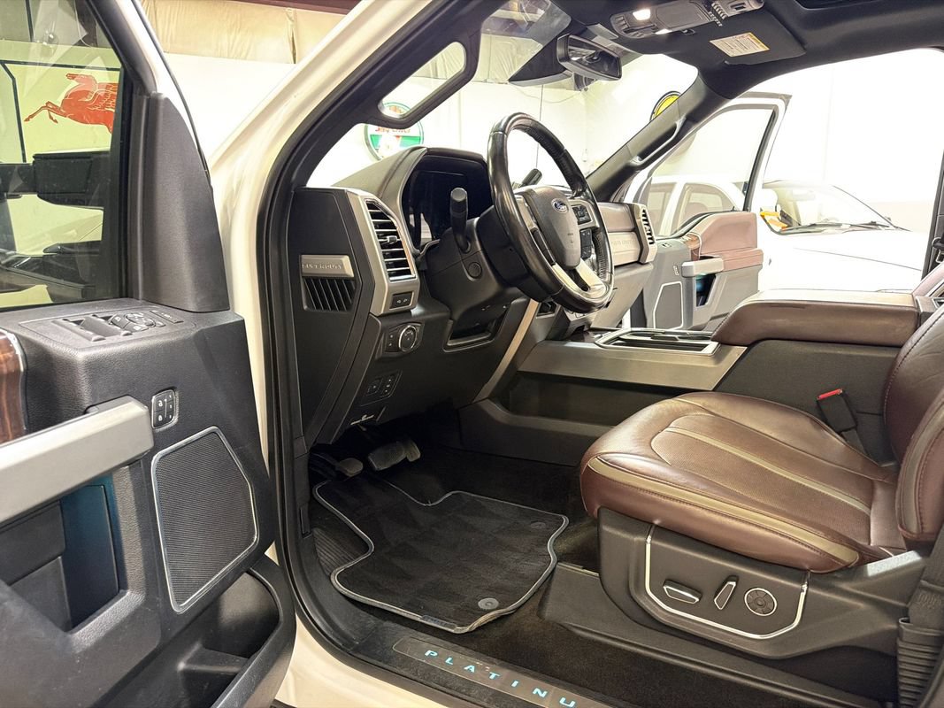 Used 2017 Ford F250 Platinum w/ Platinum Ultimate Package AWD/4WD image 26