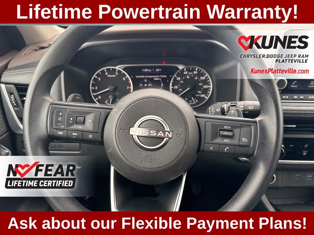Used 2023 Nissan Rogue S image 15