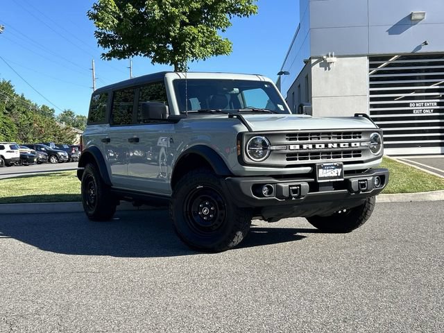 Used 2023 Ford Bronco Black Diamond AWD/4WD image 1
