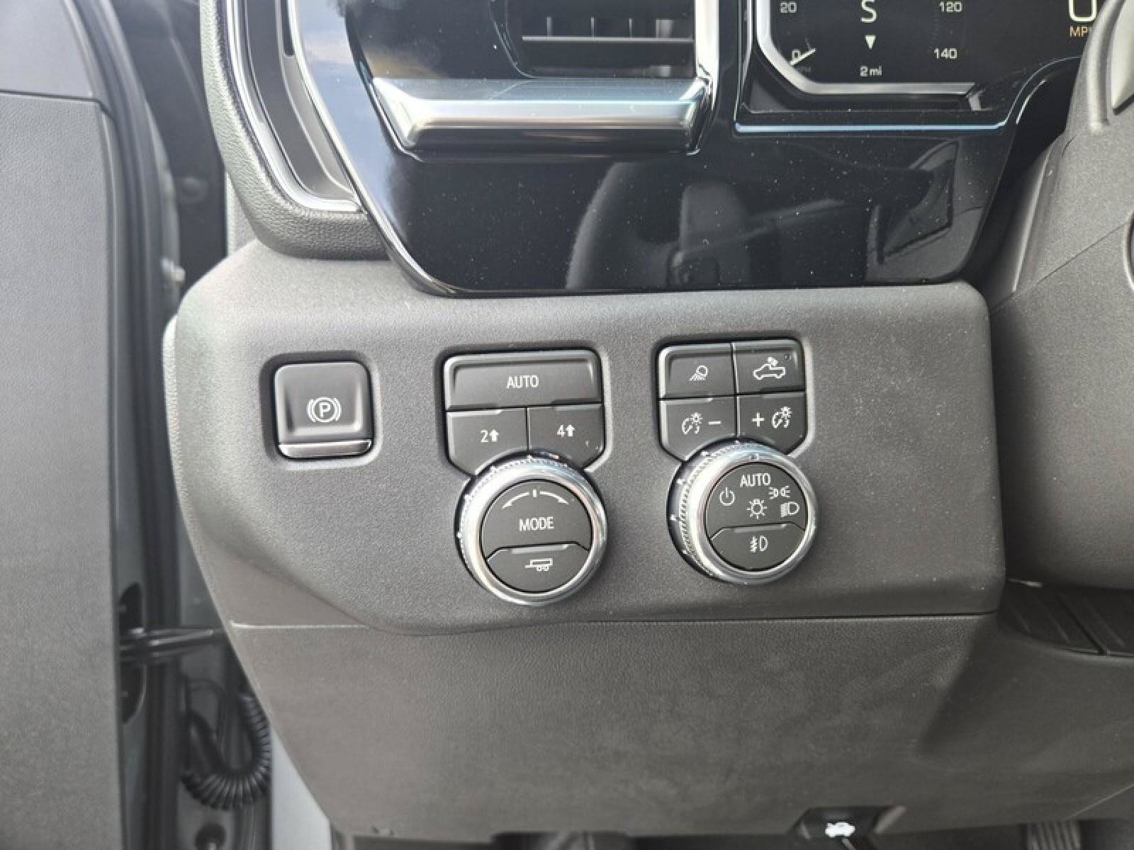 New 2026 GMC Sierra 1500 SLT w/ SLT Premium Package AWD/4WD image 12