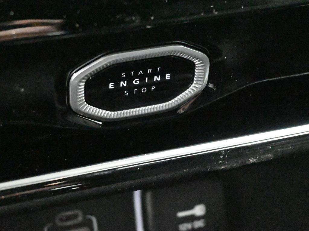 New 2026 Jeep Grand Cherokee Limited w/ Limited Altitude Package image 17