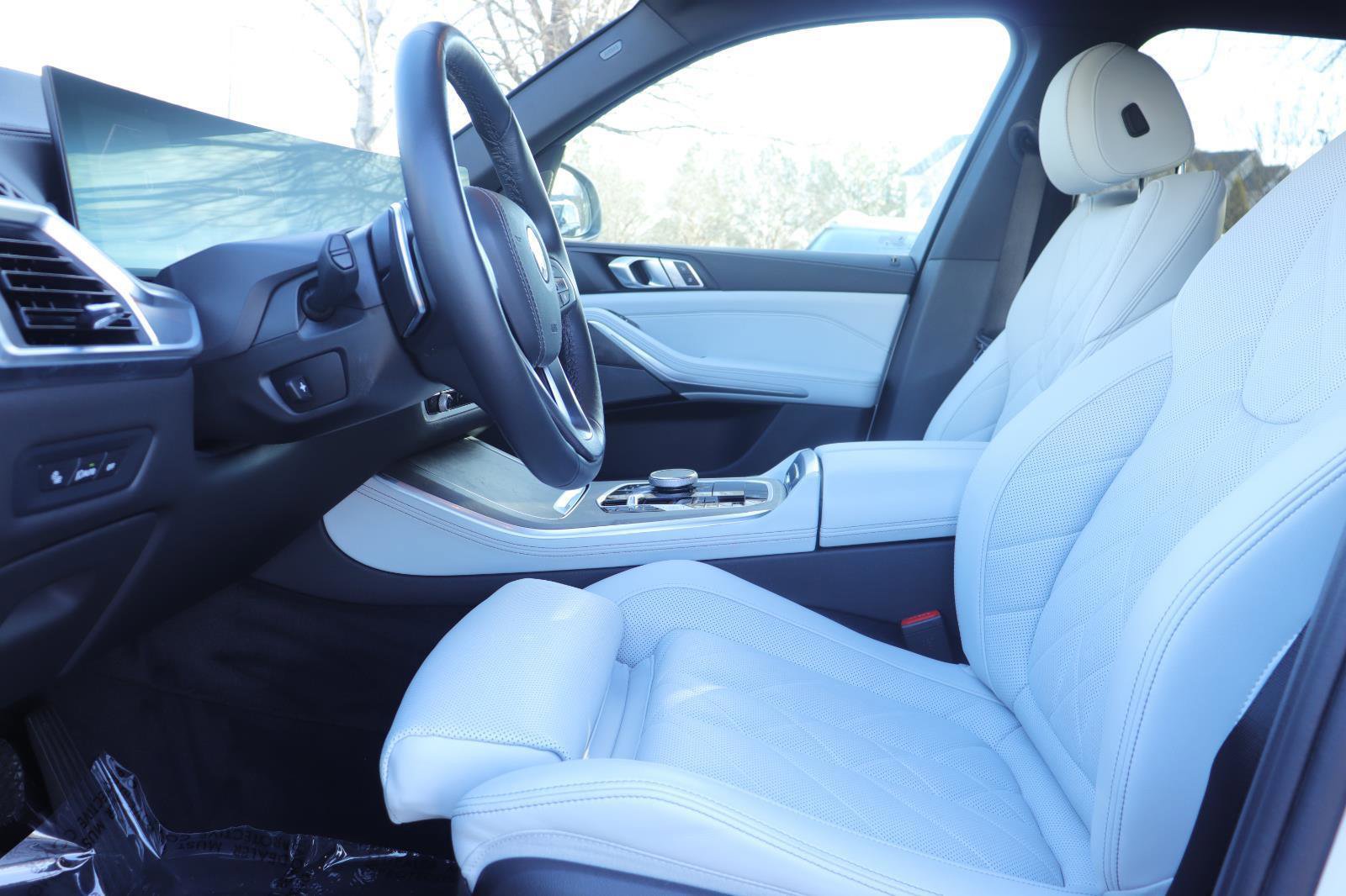 Used 2024 BMW X5 xDrive40i w/ Premium Package image 11