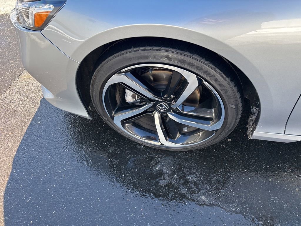 Used 2022 Honda Accord Sport image 32