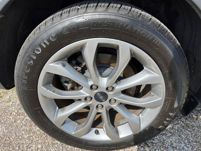 Used 2015 Lincoln MKC FWD w/ Equipment Group 101A Select image 9