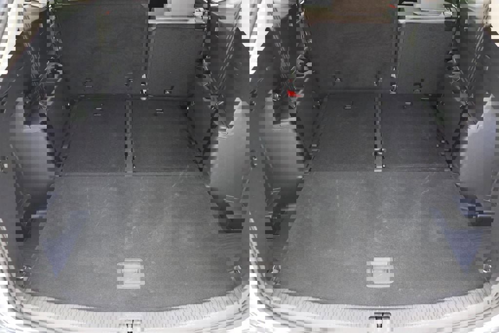 Used 2025 Volkswagen Atlas SEL image 30