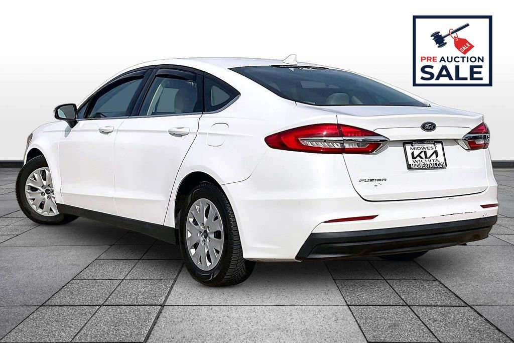 Used 2020 Ford Fusion S image 11