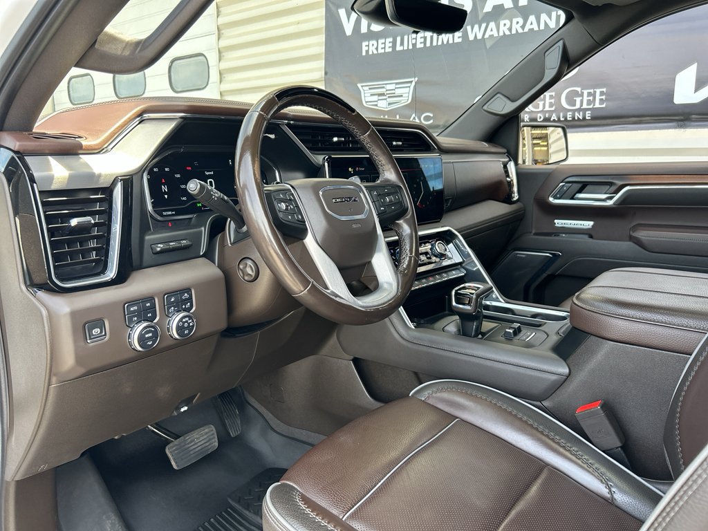 Used 2024 GMC Sierra 1500 Denali AWD/4WD image 9