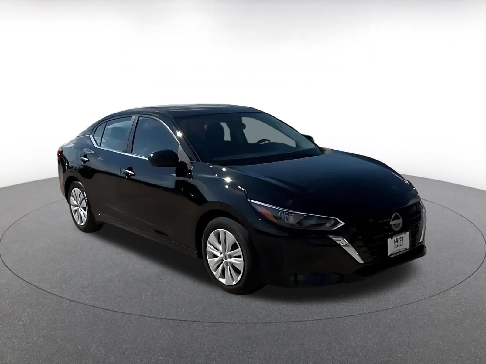 Used 2025 Nissan Sentra S FWD image 2