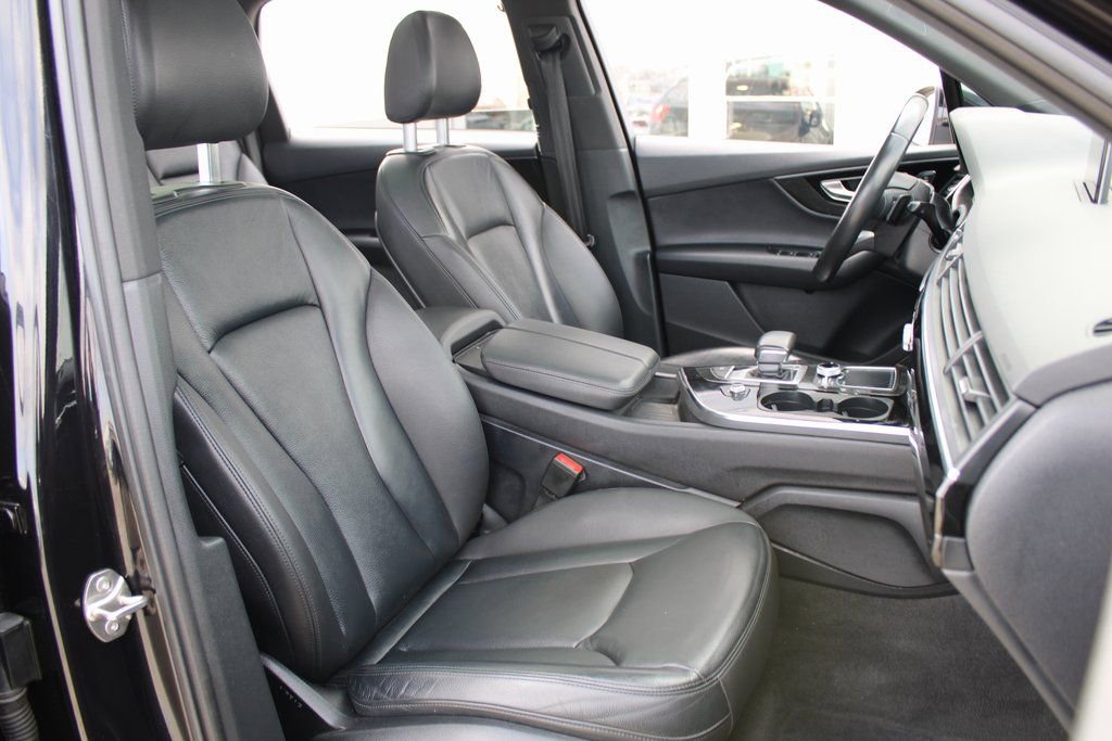 Used 2019 Audi Q7 3.0T Premium Plus w/ Premium Plus Package image 28