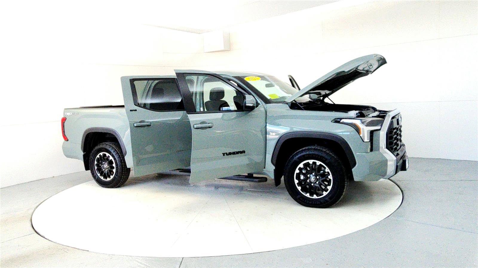 Used 2025 Toyota Tundra SR5 image 12