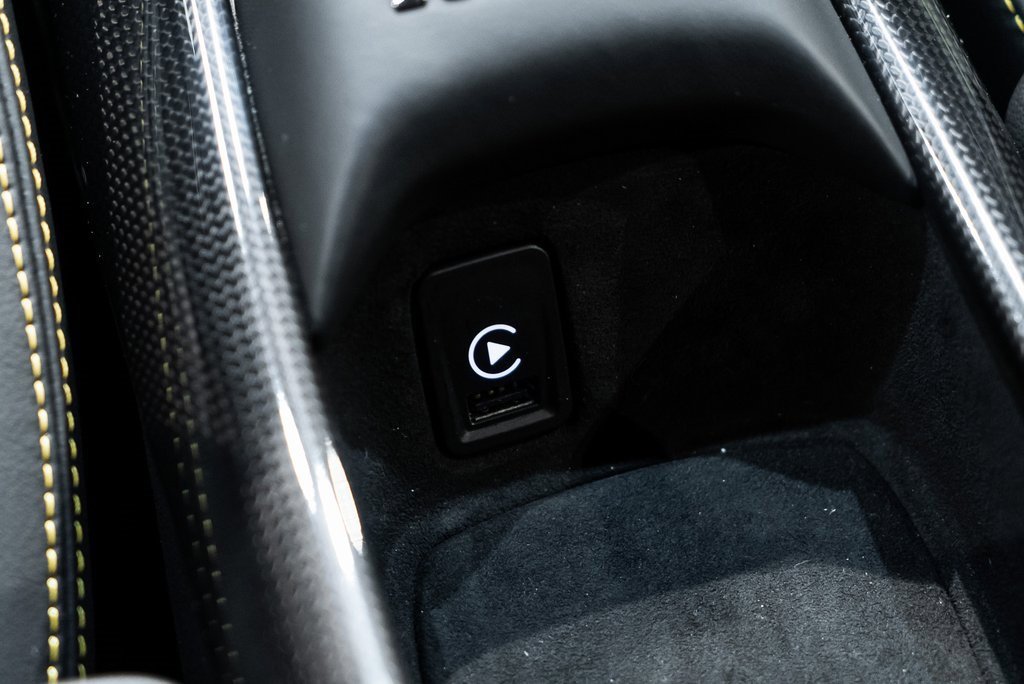 Certified 2022 Ferrari F8 Tributo image 39