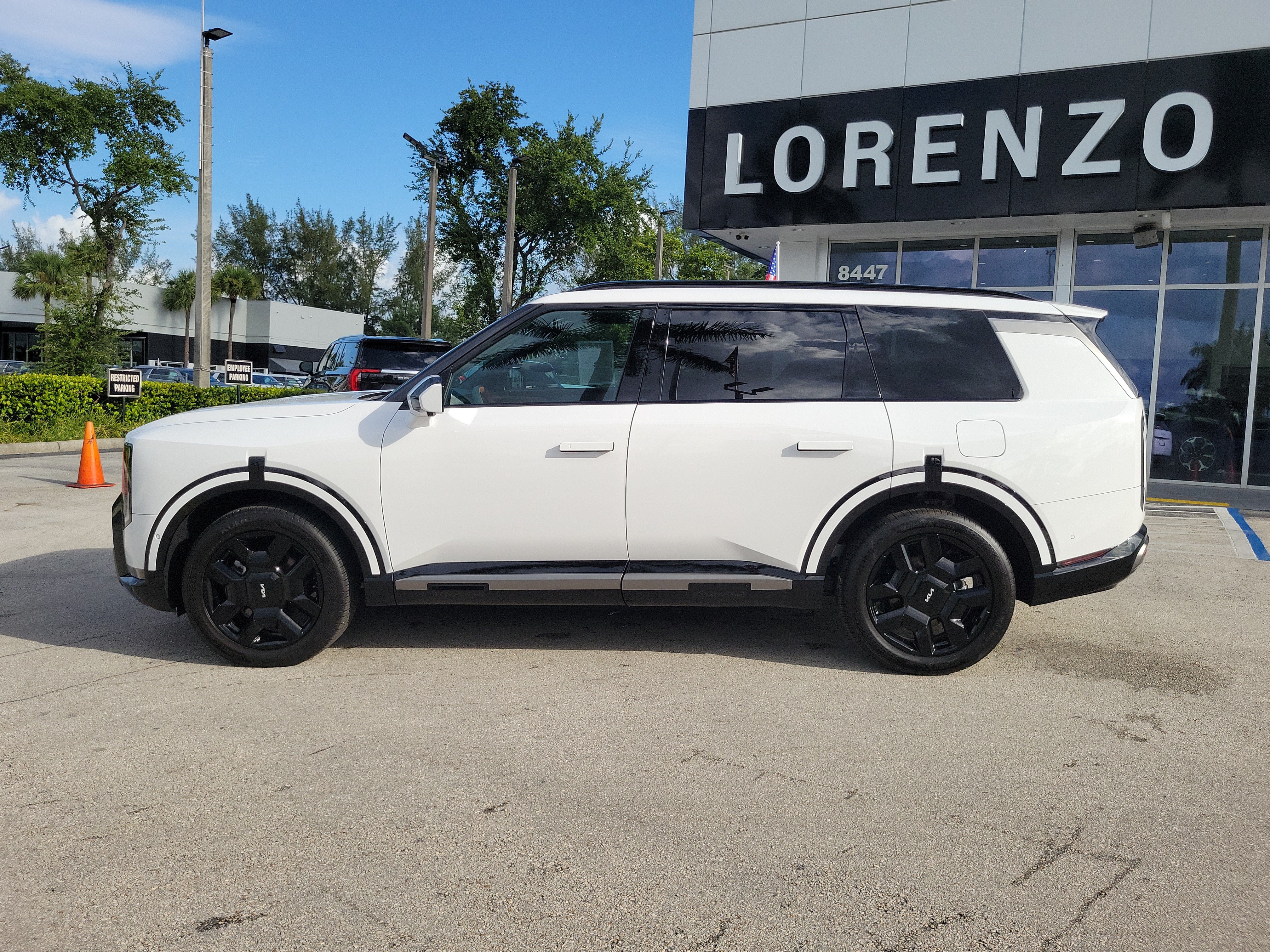 Used 2027 Kia Telluride SX FWD image 8