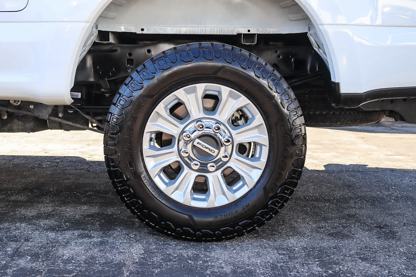 Used 2022 Ford F250 XLT AWD/4WD image 11