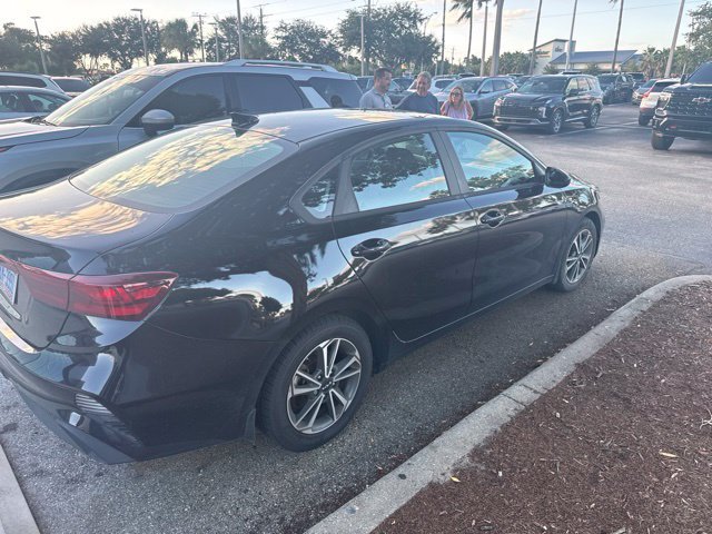 Used 2023 Kia Forte LXS FWD image 9