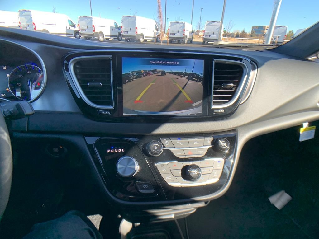 New 2026 Chrysler Voyager LX FWD image 20