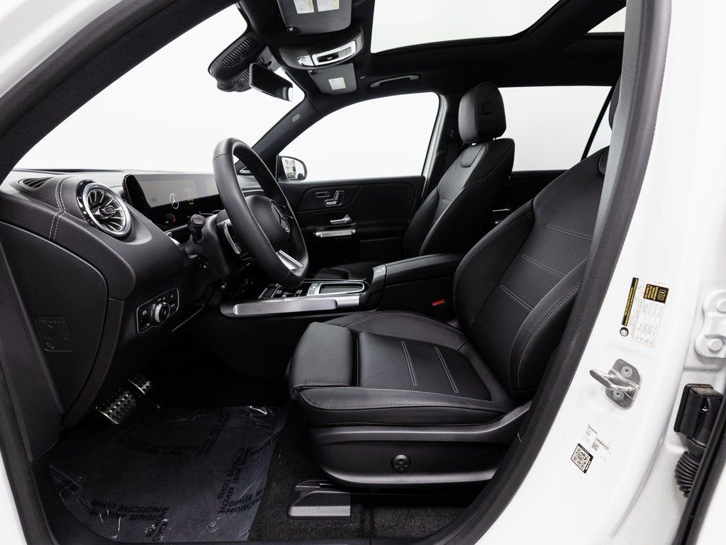 Used 2024 Mercedes-Benz EQB 350 4MATIC SUV image 7