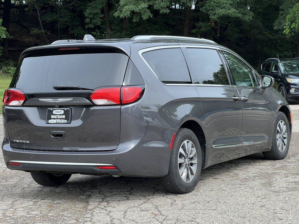 Used 2020 Chrysler Pacifica Touring-L Plus w/ Advanced Safetytec Group FWD image 36