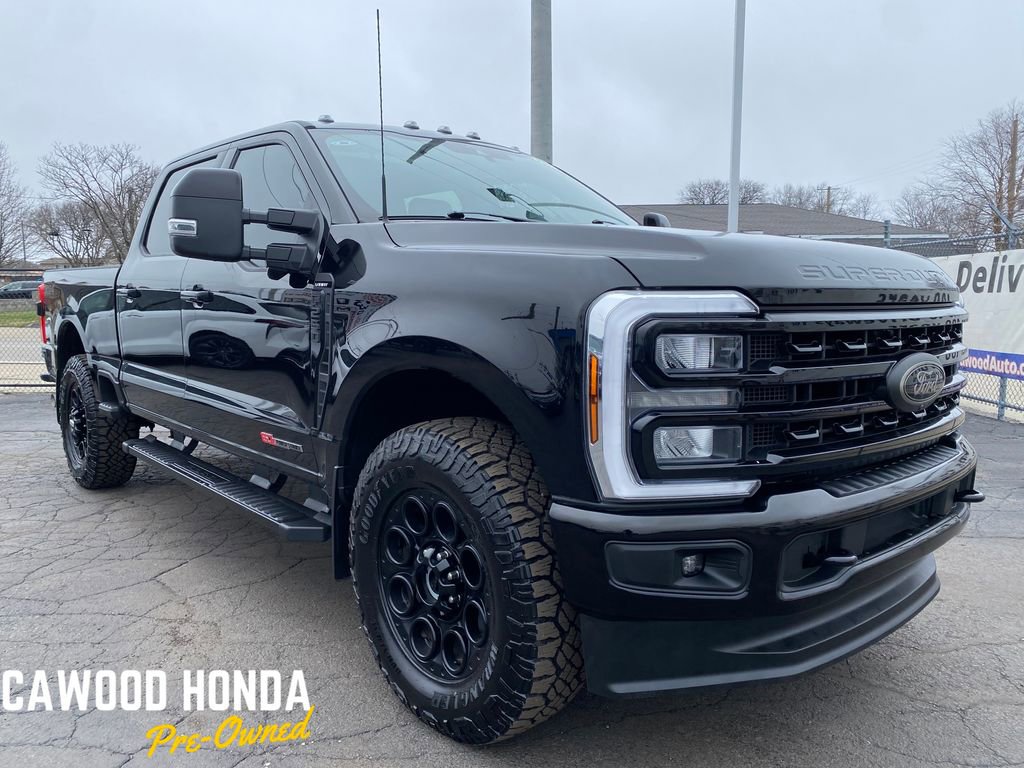 Used 2024 Ford F250 Lariat w/ Black Appearance Package AWD/4WD 360° Tour