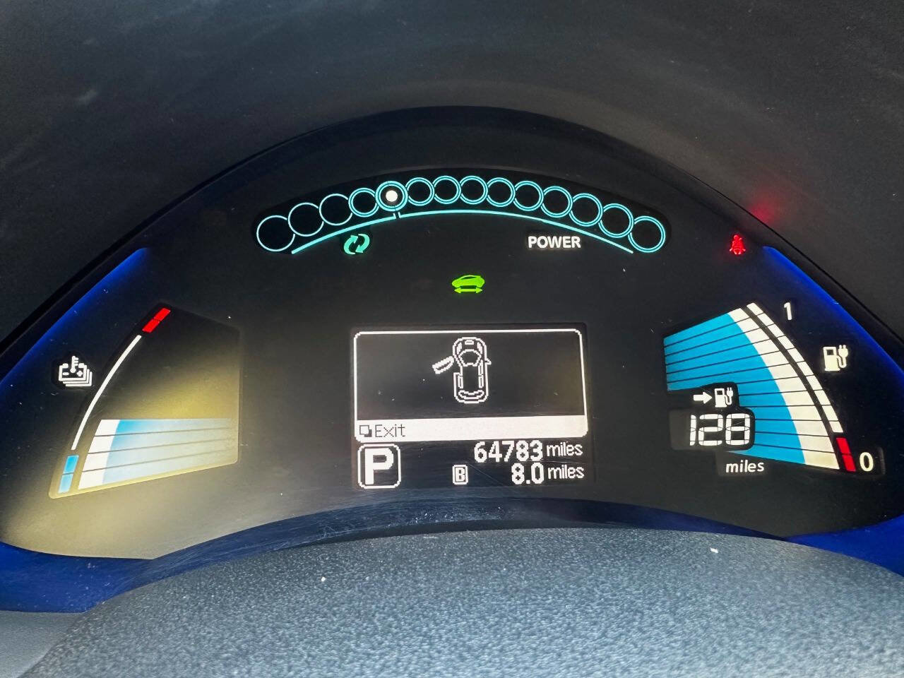 Used 2017 Nissan Leaf SV image 1