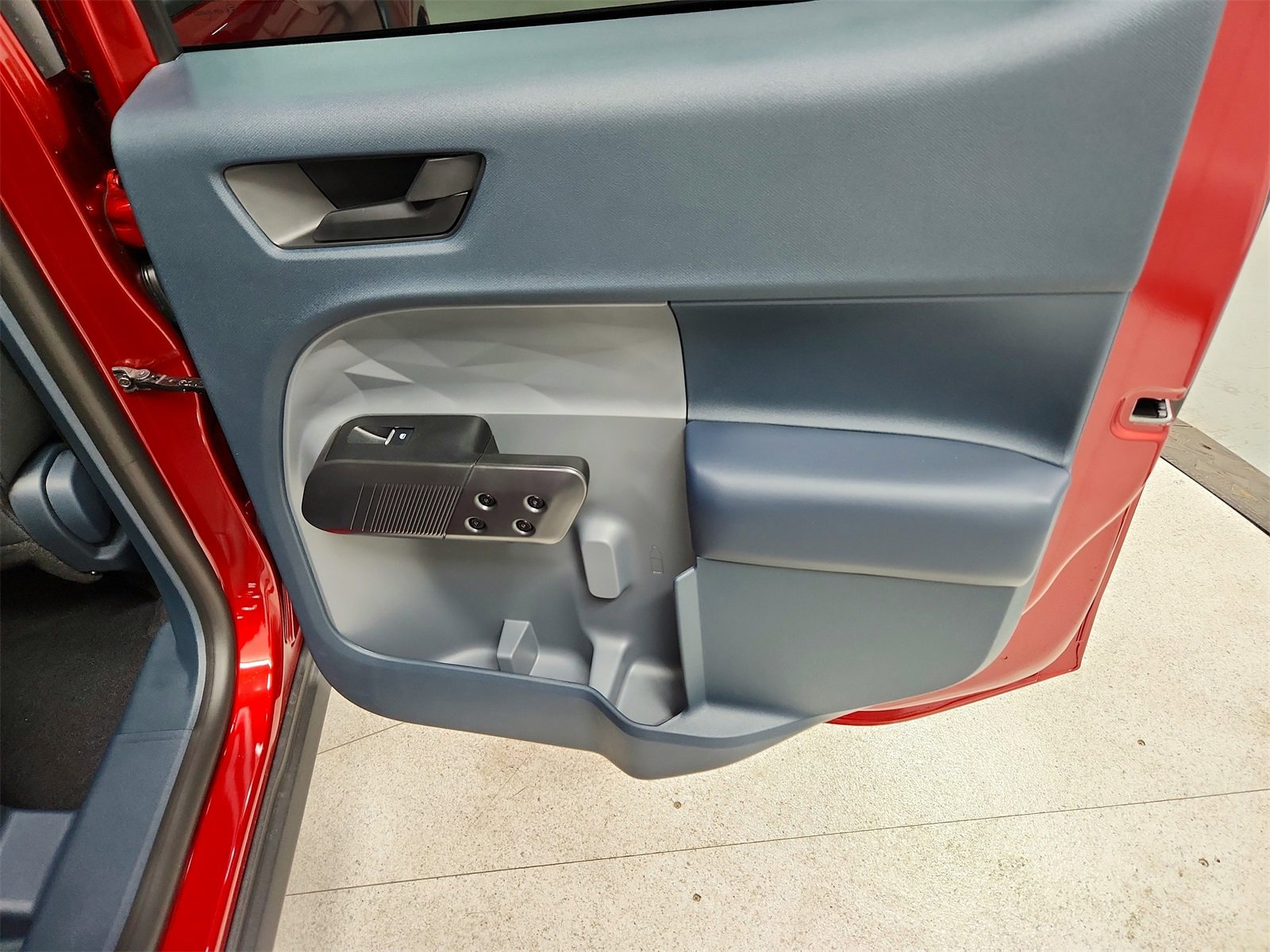 New 2025 Ford Maverick XLT w/ XLT Luxury Package image 41