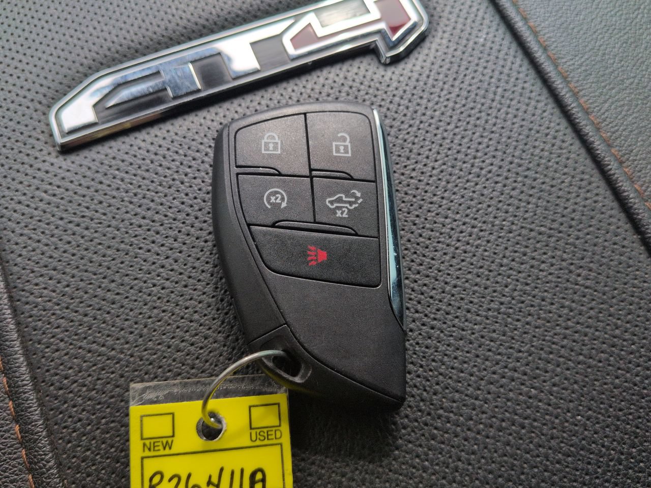 Used 2024 GMC Sierra 2500 AT4 w/ AT4 Premium Plus Package AWD/4WD image 28