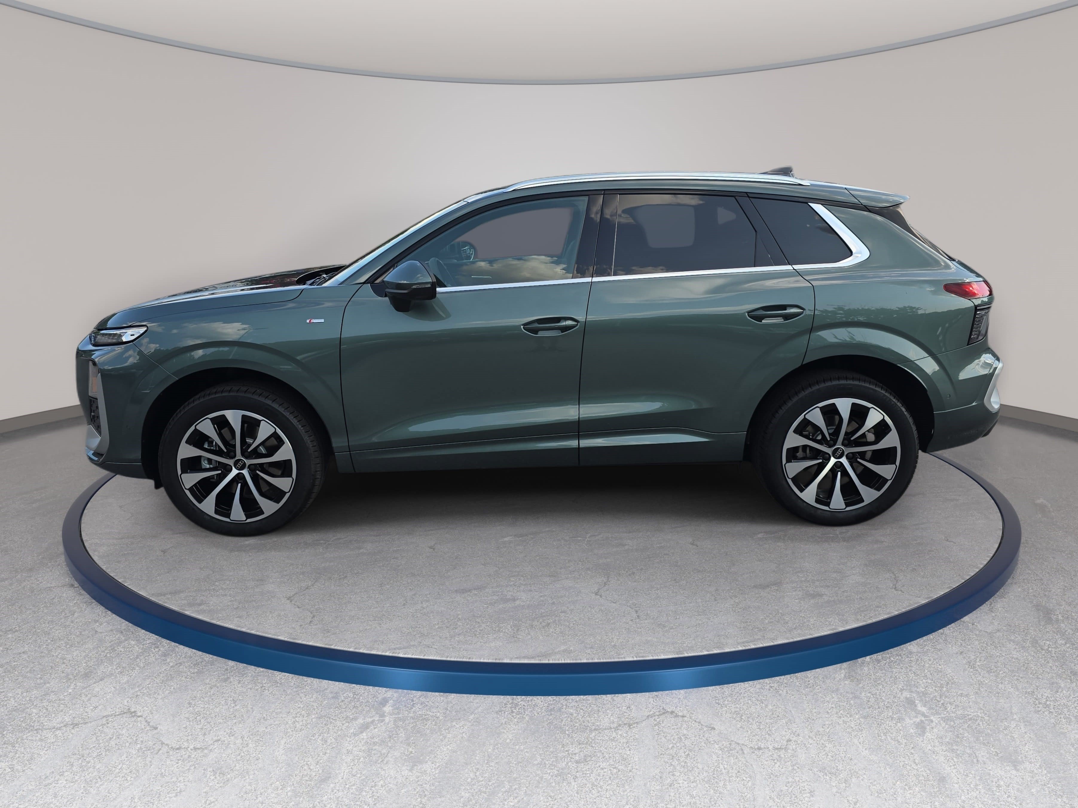 New 2026 Audi Q3 quattro 2.0T AWD/4WD image 8