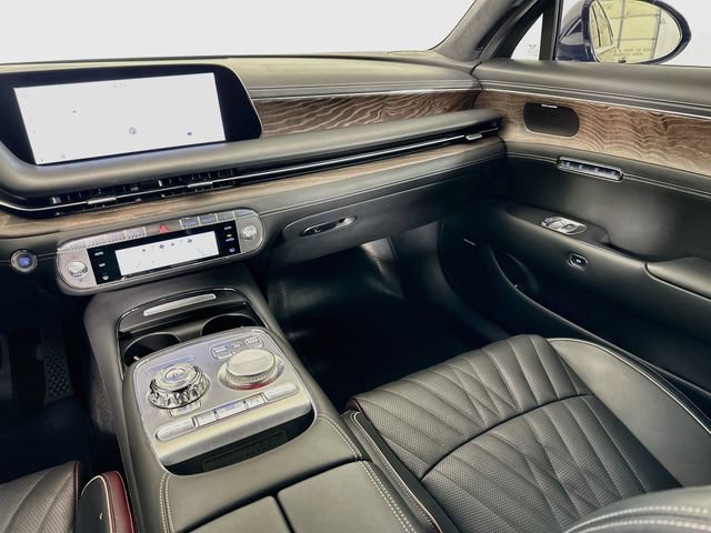 Used 2023 Genesis G90 3.5T AWD/4WD image 24