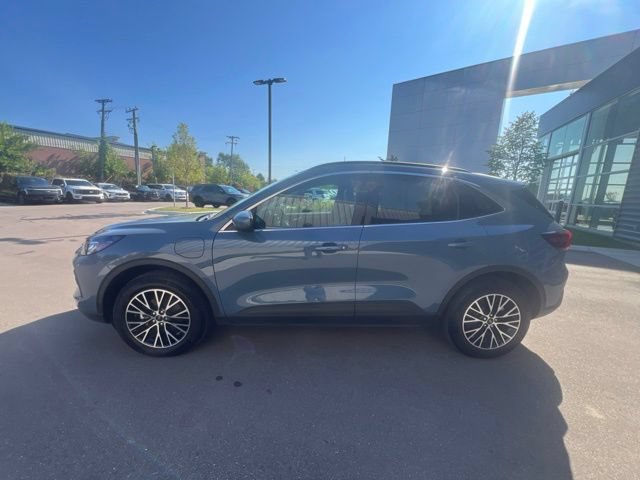 Used 2025 Ford Escape SE FWD image 8