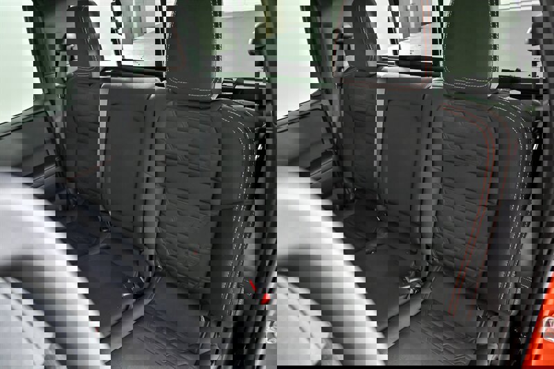 Used 2025 Nissan Frontier PRO-4X image 18