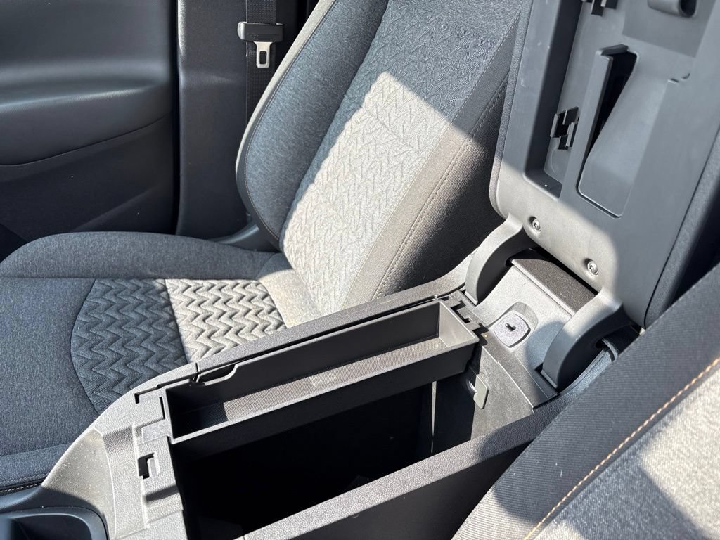 Used 2024 Chevrolet Equinox LT w/ LPO, Floor Liner Package FWD image 26