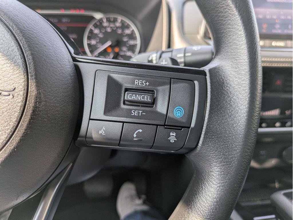 Used 2021 Nissan Rogue SV image 21