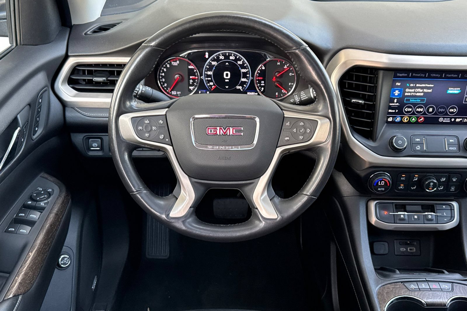 Used 2021 GMC Acadia Denali w/ Denali Ultimate Package AWD/4WD image 15