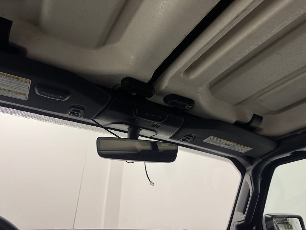 Used 2023 Jeep Gladiator Sport AWD/4WD image 25