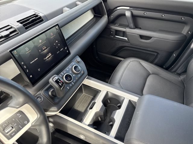 Used 2025 Land Rover Defender 110 S AWD/4WD image 44
