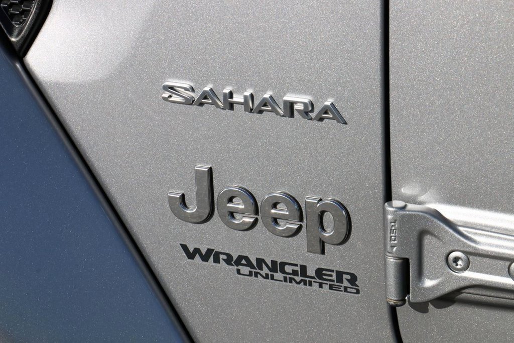 Used 2021 Jeep Wrangler Unlimited Sahara image 9