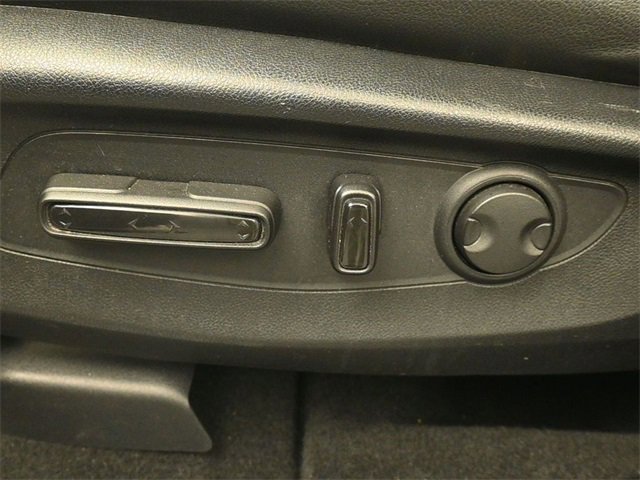 Used 2025 Honda CR-V EX-L image 11