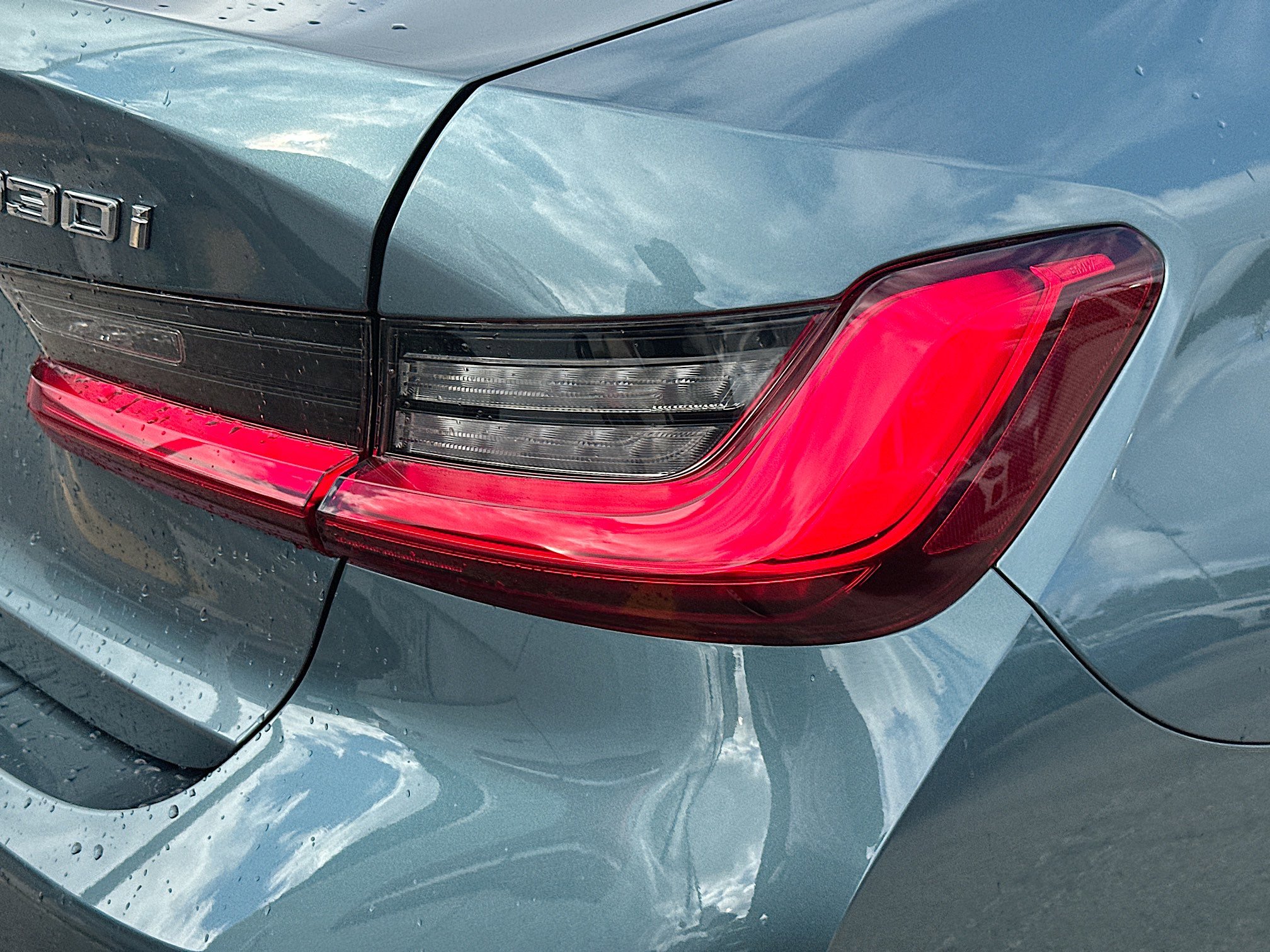 Used 2021 BMW 330i Sedan w/ Premium Package image 30