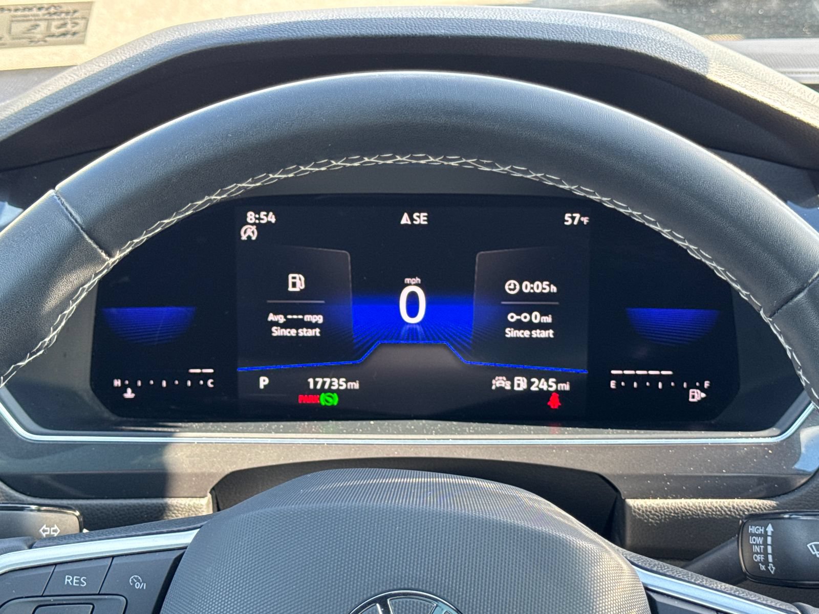 Certified 2023 Volkswagen Tiguan SE R-Line FWD image 22