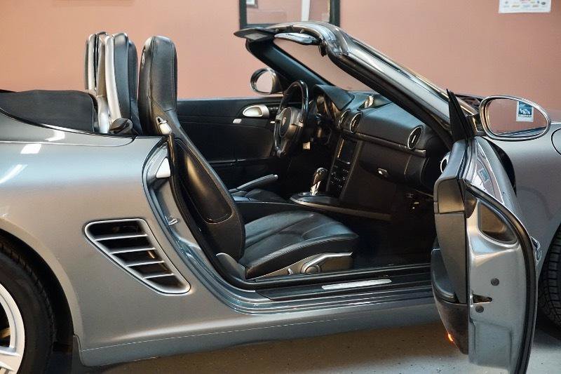 Used 2009 Porsche Boxster RWD image 64