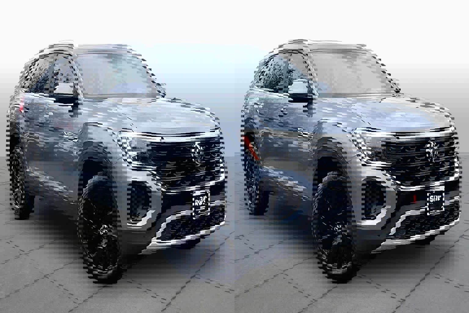 Used 2024 Volkswagen Atlas Cross Sport SE AWD/4WD image 3